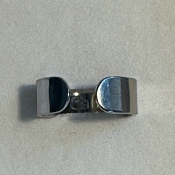 Calmi Ring - Picture 5 of 7